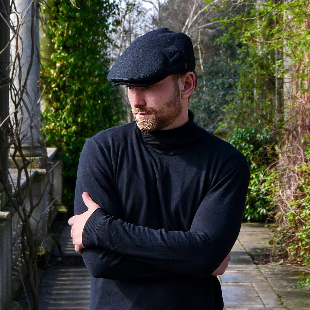 Casquette Plate en Laine Melton noir JAXON & JAMES