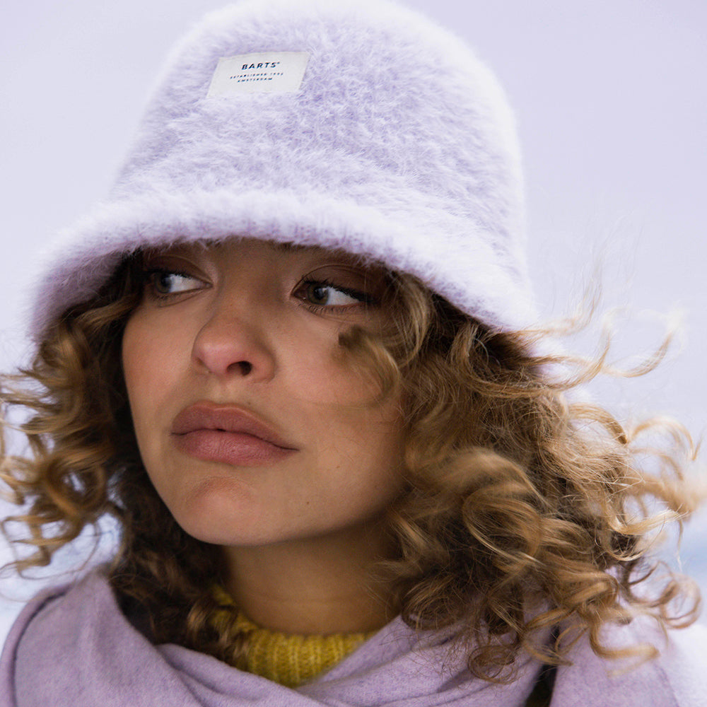 Chapeau Bob en Fausse Fourrure Saraah lilas BARTS