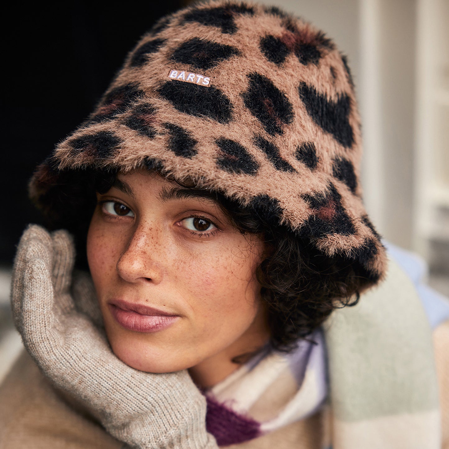 Chapeau Bob en Fausse Fourrure Léopard Lylja marron BARTS