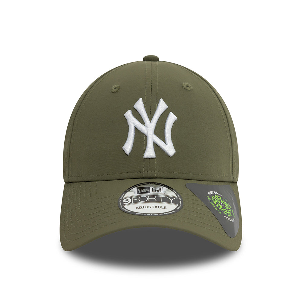 Casquette 9FORTY MLB Recycled New York Yankees olive-blanc NEW ERA