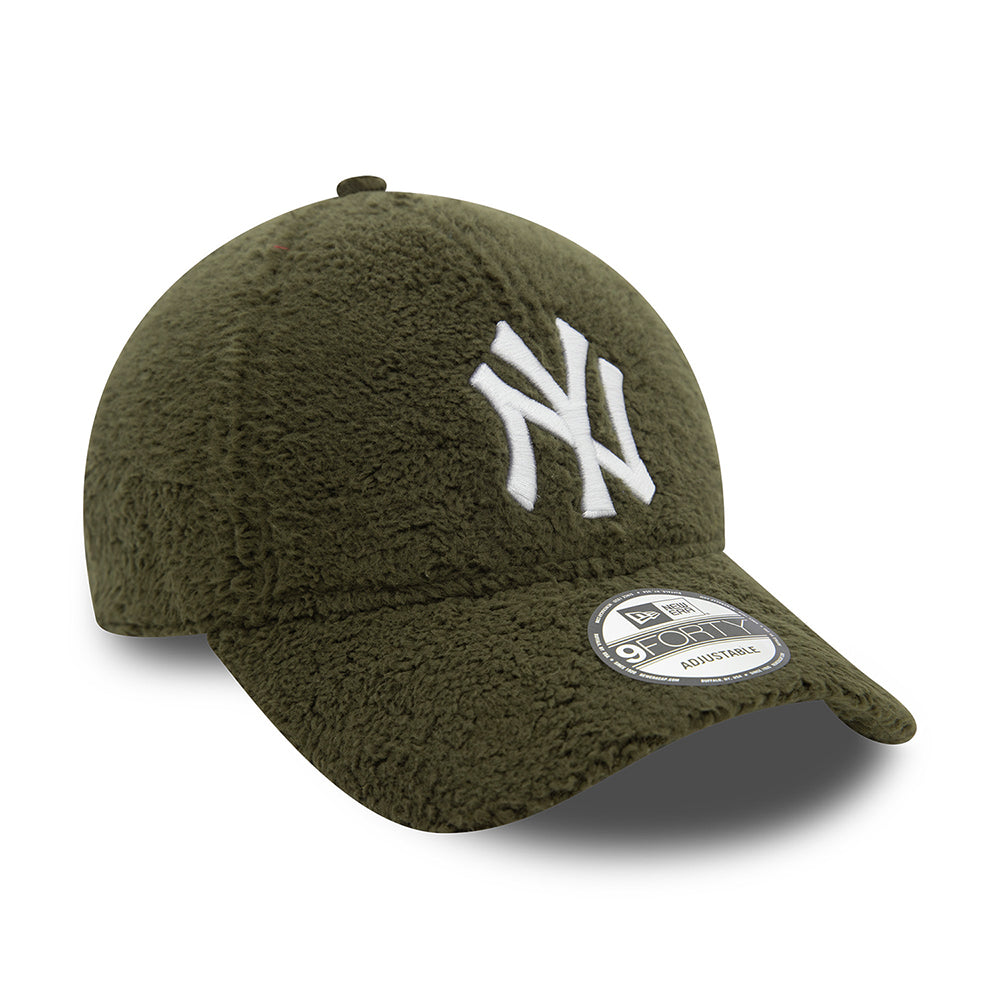 Casquette 9FORTY MLB Borg New York Yankees olive-blanc NEW ERA