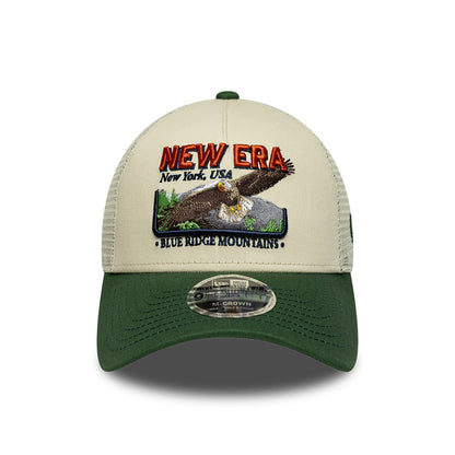 Casquette Trucker A-Frame 9FORTY M-Crown Outdoor Graphic crème-vert foncé NEW ERA
