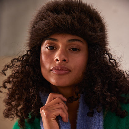 Toque Hiver en Fausse Fourrure Angeliqa marron foncé BARTS