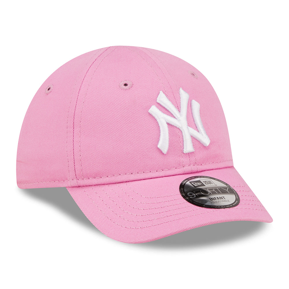 Casquette Bébé 9FORTY MLB League Essential New York Yankees rose-blanc NEW ERA
