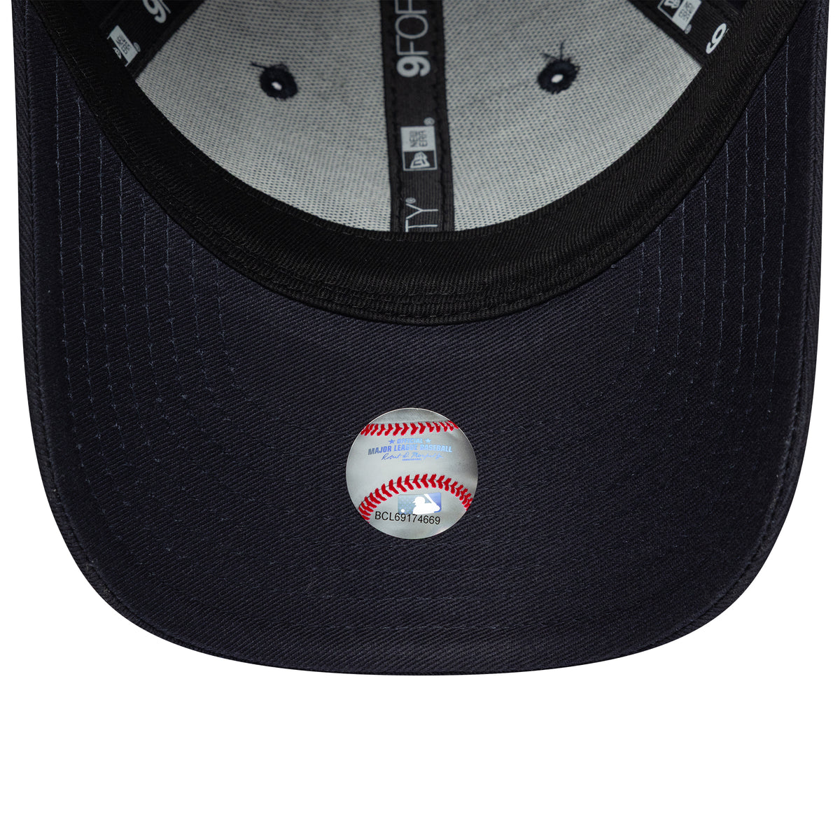 Casquette Enfant 9FORTY MLB Heart Icon New York Yankees bleu marine-blanc NEW ERA