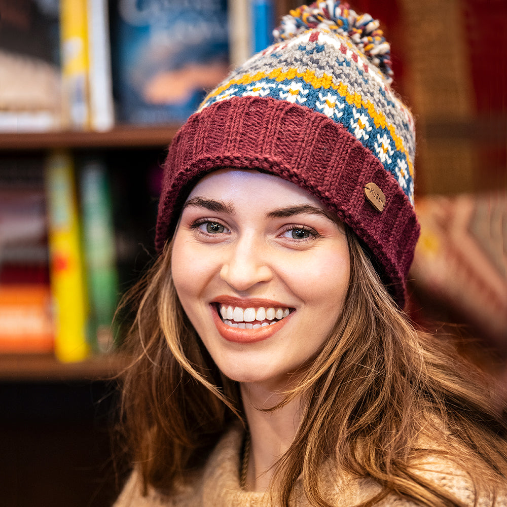 Bonnet à Pompon Fair Isle Mosaic prune-gris KUSAN