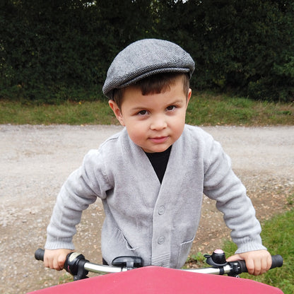 Casquette Plate Enfant à Chevrons gris JAXON & JAMES - VENTE EN GROS