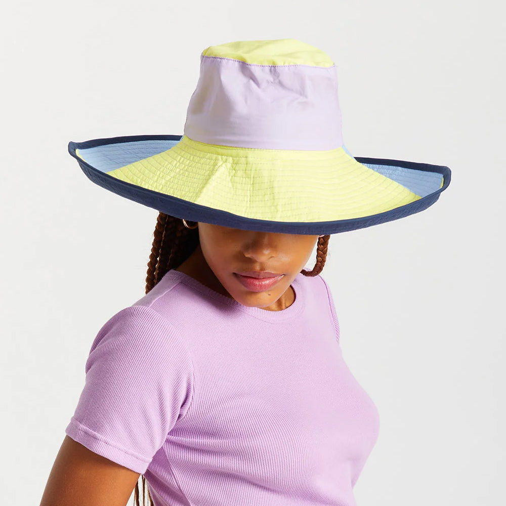 Chapeau Bob à Bord Large Pliable Maddie violet-jaune-bleu BRIXTON