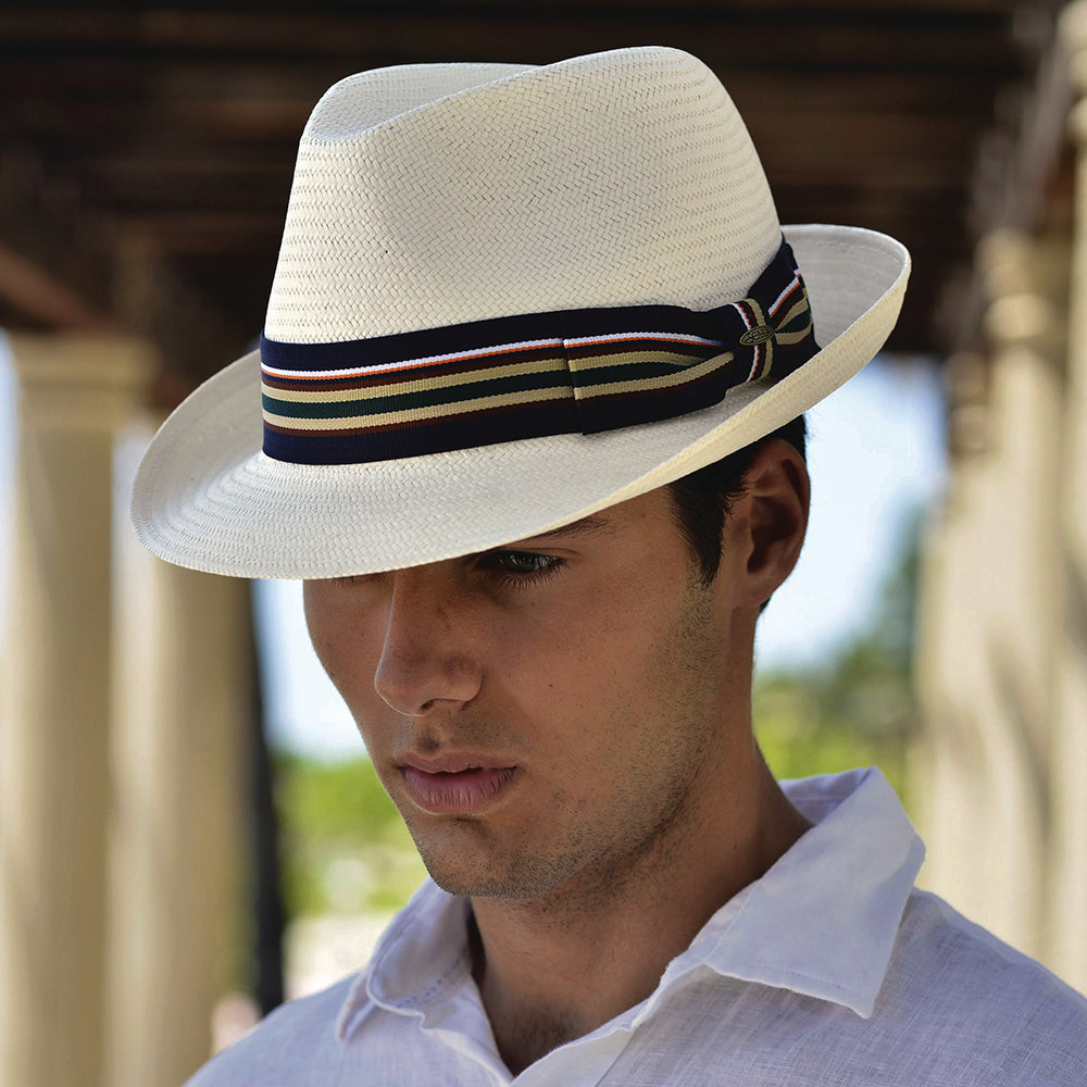 Chapeau Fedora en Paille Toyo avec Bandeau à Rayures ivoire SCALA