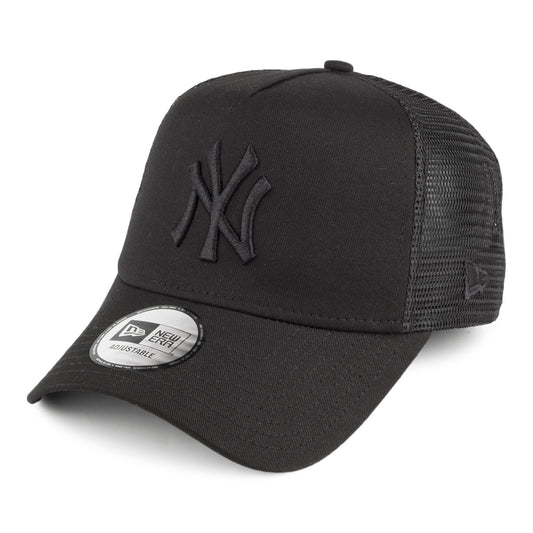 Casquette Trucker MLB Essential New York Yankees noir sur noir NEW ERA