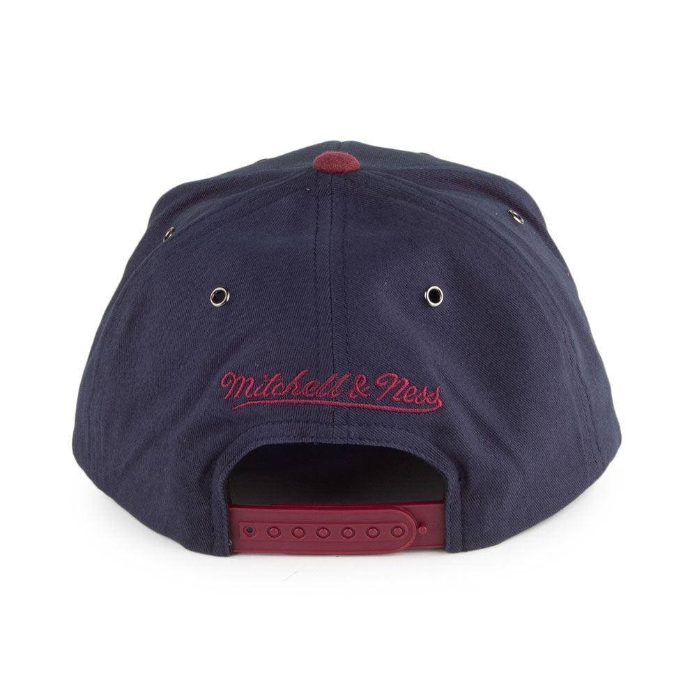 Casquette Terrain Cleveland Cavaliers bleu marine-bordeaux MITCHELL & NESS