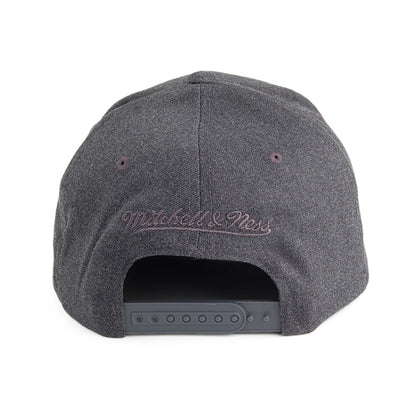 Casquette Decon New York Knicks gris MITCHELL & NESS