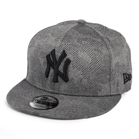 Casquette Snapback 9FIFTY MLB Engineered Plus New York Yankees noir-gris NEW ERA