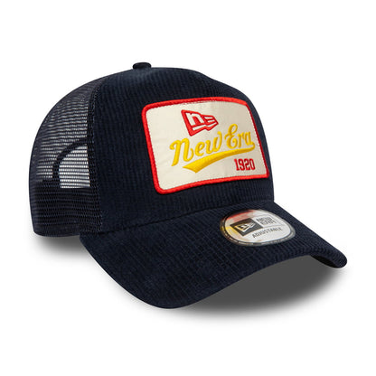 Casquette Trucker en Velours Côtelé Fabric Patch bleu marine NEW ERA