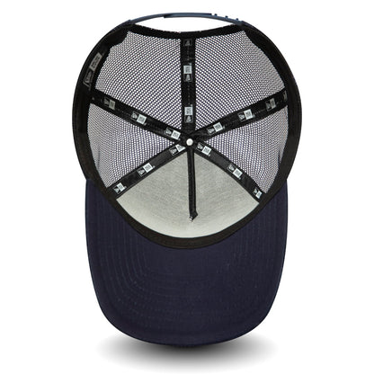 Casquette Trucker en Velours Côtelé Fabric Patch bleu marine NEW ERA