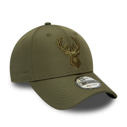 Casquette 9FORTY NBA Tonal Nylon Milwaukee Bucks olive NEW ERA
