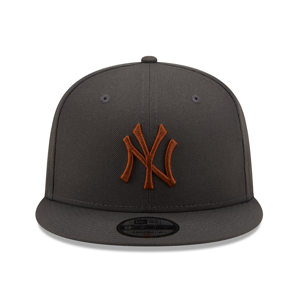 Casquette 9FIFTY MLB League Essential New York Yankees graphite-toffee NEW ERA