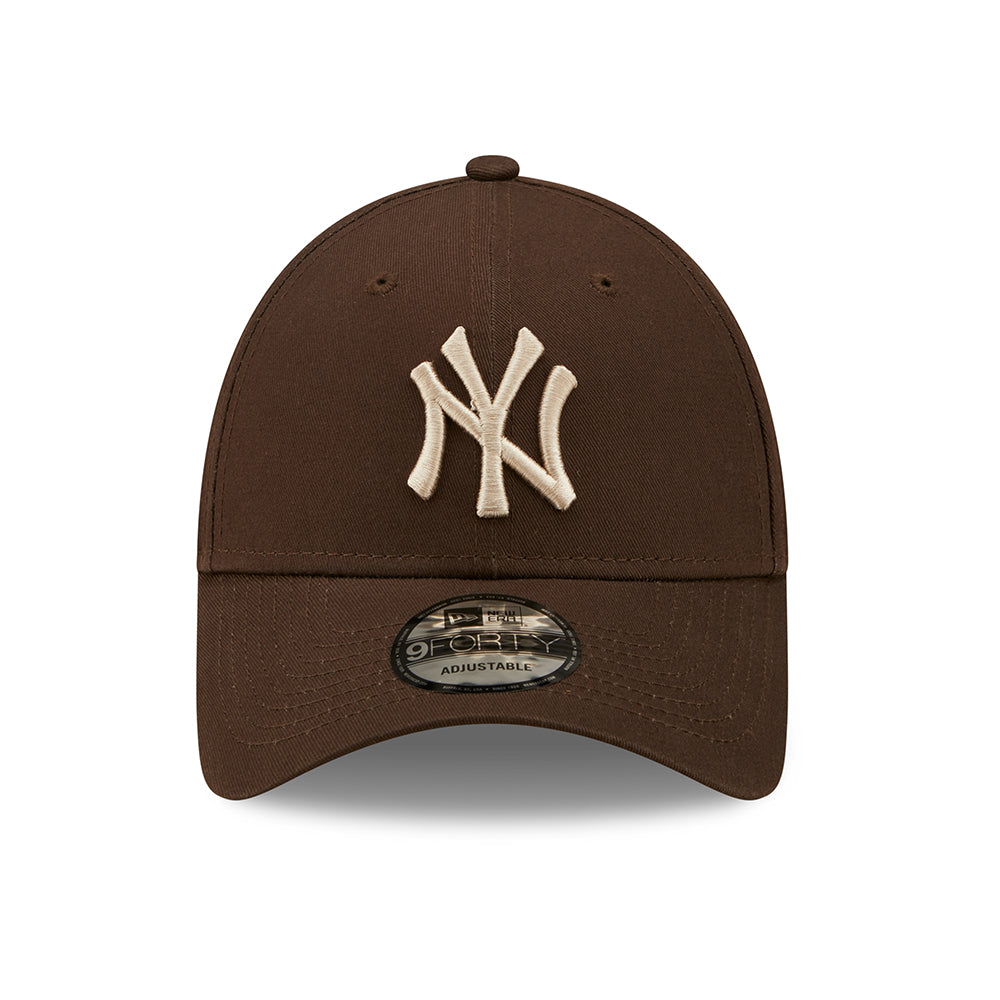 Casquette 9FORTY MLB League Essential New York Yankees marron-pierre NEW ERA