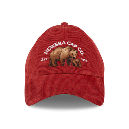 Casquette 9TWENTY Wildlife Casual Classic en Velours Côtelé Ours vin NEW ERA