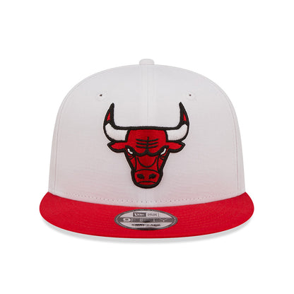 Casquette Snapback 9FIFTY NBA White Crown Team Chicago Bulls blanc-rouge NEW ERA