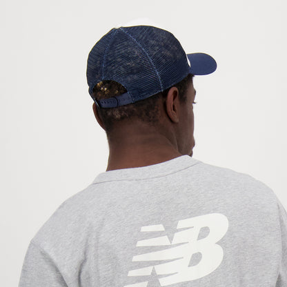Casquette Trucker Lifestyle Athletics Graphic blanc-bleu marine NEW BALANCE