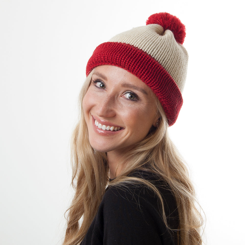 Bonnet à Pompon en Laine Anglaise Traveller Short rouge-blanc HIGHLAND 2000