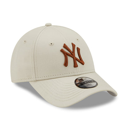 Casquette Enfant 9FORTY MLB League Essential New York Yankees pierre-caramel NEW ERA