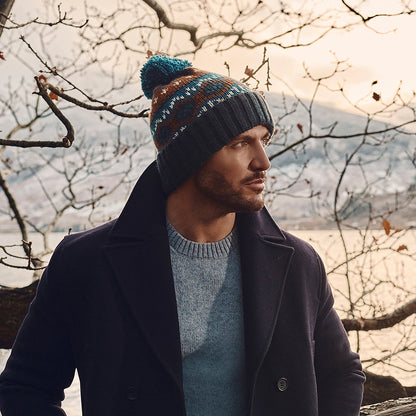 Bonnet à Pompon Fair Isle bleu pétrole FAILSWORTH