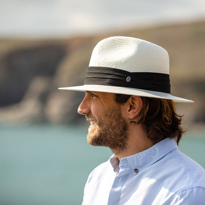 Chapeau Fedora Safari en Paille Toyo avec Bandeau noir JAXON & JAMES - VENTE EN GROS